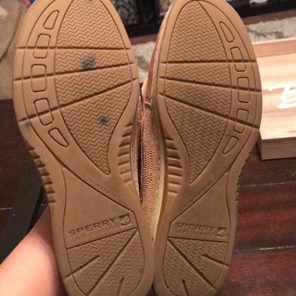 Sperrys gold and tan size 7 - Picture 6 of 7